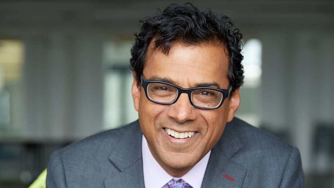 Portrait of author and surgeon Atul Gawande